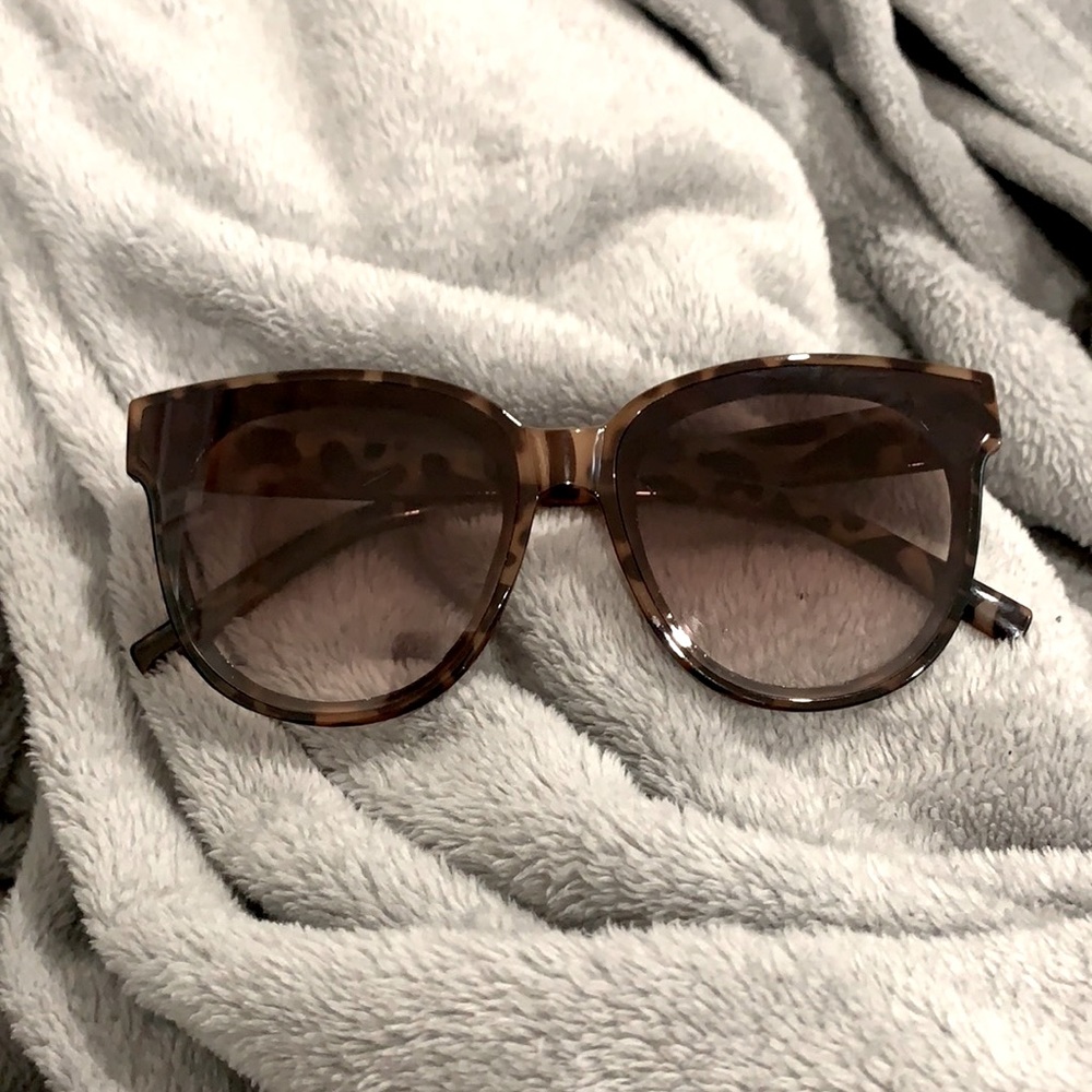 Leopard print sunglasses - Picture 1 of 3